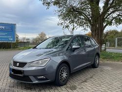 Grau Gebraucht 2012 Seat Ibiza ST Kombi | 3.500 € (Etwas zu teuer)