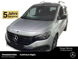 Helvinsilber Gebraucht 2023 Mercedes EQT200 Progressive Van / Kleinbus | 25.850 € (Fairer Preis)