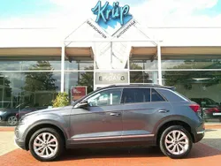 Grau Gebraucht 2024 VW T-Roc Style SUV | 29.980 € (Fairer Preis)