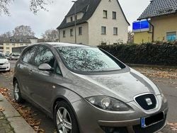 Grau Gebraucht 2005 Seat Altea Limousine | 2.400 € (Fairer Preis)