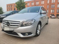 Silber Gebraucht 2013 Mercedes B180 Van / Kleinbus | 13.499 € (Guter Preis)