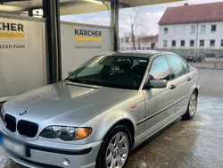 Grau Gebraucht 2004 BMW 318 Limousine | 1.200 € (Superpreis)