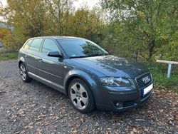 Grau Gebraucht 2006 Audi A3 Sportback Ambiente Kombi | 1.900 € (Guter Preis)