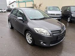 Grau Gebraucht 2011 Toyota Auris Life+ Limousine | 2.300 € (Guter Preis)