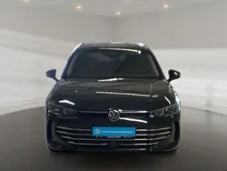 Schwarz Gebraucht 2024 VW Passat Elegance Kombi | 38.900 € (Teuer)