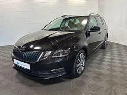 Schwarzmagic perleffekt Gebraucht 2019 Skoda Octavia Soleil Kombi | 17.980 € (Fairer Preis)