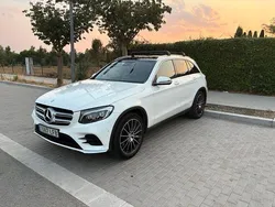 Weiß Gebraucht 2018 Mercedes GLC250 AMG SUV | 23.200 € (Etwas zu teuer)