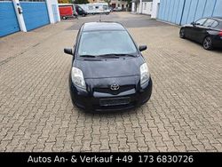 Schwarz Gebraucht 2010 Toyota Yaris Cool Limousine | 2.999 € (Fairer Preis)