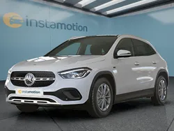 Weiß Gebraucht 2021 Mercedes GLA250 SUV | 32.749 € (Etwas zu teuer)