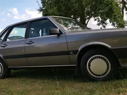 Grau Gebraucht 1986 Audi 80 Limousine | 3.250 €