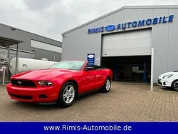 Rot metallic Gebraucht 2011 Ford Mustang Cabrio | 19.999 € (Fairer Preis)