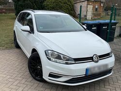 Weiß Gebraucht 2018 VW Golf VII Kombi | 13.300 € (Fairer Preis)