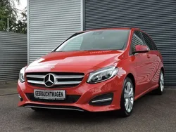 Rot Gebraucht 2017 Mercedes B220 Urban Van / Kleinbus | 16.999 € (Fairer Preis)