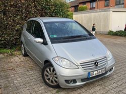 Silber Gebraucht 2005 Mercedes A200 Classic Limousine | 900 € (Fairer Preis)