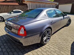 Grau Gebraucht 2012 Maserati Quattroporte Limousine | 39.999 € (Fairer Preis)