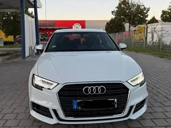 Weiß Gebraucht 2017 Audi A3 Sportback S-Line Kombi | 16.250 €