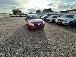 Feuerrot Gebraucht 2009 Dacia Sandero Lauréate Kleinwagen | 3.500 € (Teuer)