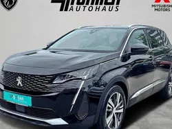 Schwarz Gebraucht 2022 Peugeot 5008 Allure Van / Kleinbus | 29.990 € (Fairer Preis)