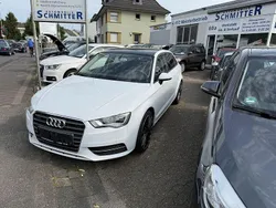 Gletscherweiß metallic Gebraucht 2014 Audi A3 Attraction Limousine | 12.870 € (Fairer Preis)