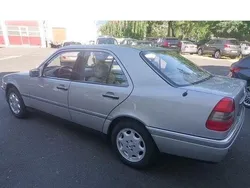 Grau Gebraucht 1996 Mercedes C220 Limousine | 6.900 €