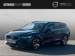 Denim blue Gebraucht 2024 Volvo V60 Core Kombi | 35.850 € (Guter Preis)