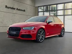 Rot Gebraucht 2014 Audi S3 Sport Limousine | 19.999 €