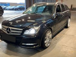 Schwarz Gebraucht 2012 Mercedes C250 Kombi | 9.999 € (Etwas zu teuer)