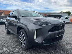 Magnetic grey Gebraucht 2024 Toyota Yaris Cross Team SUV | 25.900 € (Superpreis)