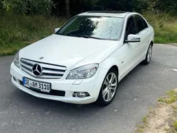 Weiß Gebraucht 2009 Mercedes C350 Avantgarde Limousine | 5.200 € (Guter Preis)