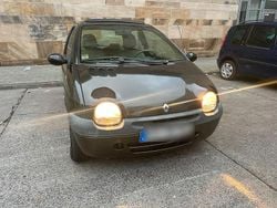 Schwarz Gebraucht 2003 Renault Twingo Kleinwagen | 1.900 €