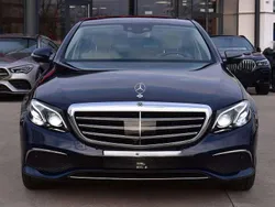 Blau Gebraucht 2019 Mercedes E300 Exclusive Limousine | 39.950 € (Teuer)