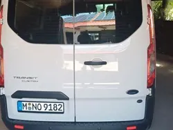 Weiß Gebraucht 2017 Ford Transit Custom Van / Kleinbus | 12.500 € (Fairer Preis)
