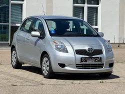 Silber Gebraucht 2007 Toyota Yaris Sol Limousine | 2.899 € (Guter Preis)