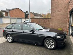 Grau Gebraucht 2013 BMW 530 Sport Line Kombi | 12.600 € (Guter Preis)