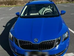 Blau Gebraucht 2018 Skoda Octavia Kombi | 11.000 € (Guter Preis)
