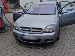 Silber Gebraucht 2004 Opel Vectra GTS Sport Limousine | 1.250 €