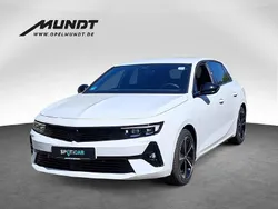 Jadeweiß Gebraucht 2024 Opel Astra GS Line Limousine | 25.990 € (Guter Preis)