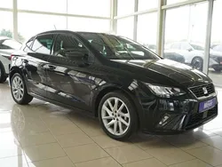 Schwarz (metallic) Gebraucht 2024 Seat Ibiza FR Kleinwagen | 17.410 € (Guter Preis)