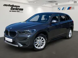 Mineralgrau Gebraucht 2020 BMW X1 Sport Line SUV | 23.400 € (Fairer Preis)