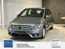 Grau Gebraucht 2013 Mercedes B180 Van / Kleinbus | 14.390 € (Fairer Preis)