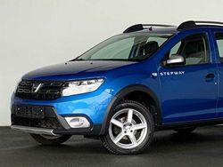 Blau / azuriteblau / metallic Gebraucht 2019 Dacia Sandero Lauréate Kleinwagen | 11.450 € (Etwas zu teuer)