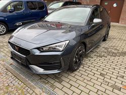 Grau Gebraucht 2022 Cupra Leon VZ Limousine | 28.888 € (Guter Preis)