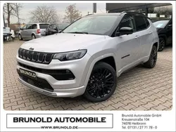 Glacier silver Gebraucht 2023 Jeep Compass SUV | 39.900 €