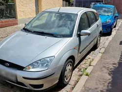 Silber Gebraucht 2002 Ford Focus Kleinwagen | 650 € (Guter Preis)
