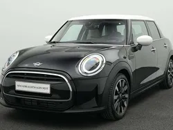 Schwarz Gebraucht 2024 Mini Cooper Classic Kleinwagen | 28.873 € (Guter Preis)