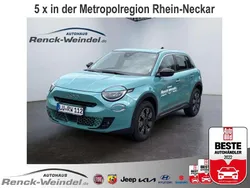 Blau Gebraucht 2025 Fiat 600 SUV | 27.989 € (Teuer)