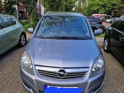 Gebraucht 2010 Opel Zafira Edition Van / Kleinbus | 4.000 € (Fairer Preis)