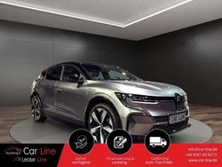 Grau Gebraucht 2022 Renault Megane E-Tech Techno Limousine | 21.950 € (Guter Preis)