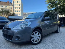 Grau Gebraucht 2012 Renault Clio IV Expression Limousine | 5.450 € (Guter Preis)