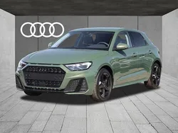 Distriktgrün metallic Neu 2025 Audi A1 Sportback S-Line Kleinwagen | 31.540 € (Fairer Preis)